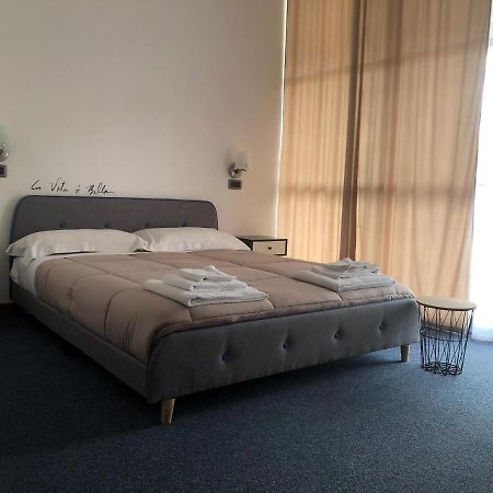 Hotel Domus Cerreto d'Esi Ngoại thất bức ảnh