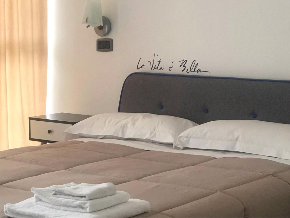 Hotel Domus Cerreto d'Esi Ngoại thất bức ảnh