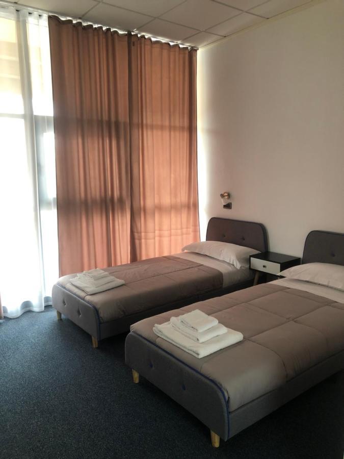 Hotel Domus Cerreto d'Esi Ngoại thất bức ảnh