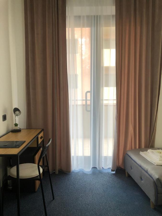 Hotel Domus Cerreto d'Esi Ngoại thất bức ảnh