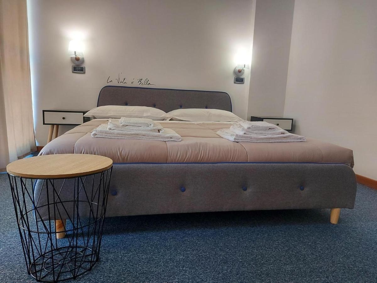 Hotel Domus Cerreto d'Esi Ngoại thất bức ảnh